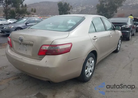 2007 Toyota Camry Le z USA, uszkodzony, nr VIN 4T1BE46K07U623319
